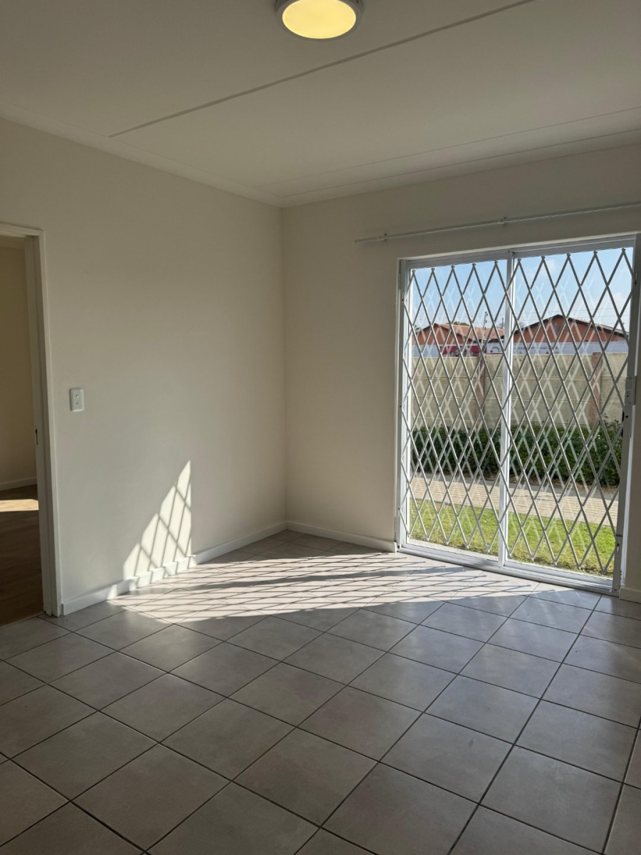 To Let 2 Bedroom Property for Rent in Heather Park Western Cape